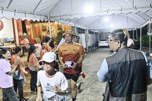 BIB: 
                            <button type="button" onclick="openModal(26304604)" class="btn btn-primary btn-sm float-right btn-popup" data-toggle="modal" data-target=".modal-high-quality">
                        <i class="fas fa-shopping-cart"></i> Add to Cart
                    </button>
                                            <button type="button" onclick="isThisMe(26304604, true)" class="btn btn-success btn-sm float-right btn-popup btn-isme hidden" data-toggle="tooltip" data-placement="bottom" title="นี่คือรูปของคุณใช่ไหม คลิกที่นี่เพื่อเอาเข้าอัลบั้ม">
                        <i class="fas fa-plus"></i> Add to album
                    </button>
                    <button type="button" onclick="isThisMe(26304604, false)" class="btn btn-warning btn-sm float-right btn-popup btn-isnotme hidden">
                        <i class="fas fa-ban"></i> Remove from album
                    </button>