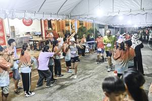 BIB: 
                            <button type="button" onclick="openModal(26304806)" class="btn btn-primary btn-sm float-right btn-popup" data-toggle="modal" data-target=".modal-high-quality">
                        <i class="fas fa-shopping-cart"></i> Add to Cart
                    </button>
                                            <button type="button" onclick="isThisMe(26304806, true)" class="btn btn-success btn-sm float-right btn-popup btn-isme hidden" data-toggle="tooltip" data-placement="bottom" title="นี่คือรูปของคุณใช่ไหม คลิกที่นี่เพื่อเอาเข้าอัลบั้ม">
                        <i class="fas fa-plus"></i> Add to album
                    </button>
                    <button type="button" onclick="isThisMe(26304806, false)" class="btn btn-warning btn-sm float-right btn-popup btn-isnotme hidden">
                        <i class="fas fa-ban"></i> Remove from album
                    </button>