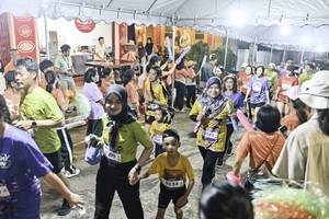 BIB: 
                            <button type="button" onclick="openModal(26305537)" class="btn btn-primary btn-sm float-right btn-popup" data-toggle="modal" data-target=".modal-high-quality">
                        <i class="fas fa-shopping-cart"></i> Add to Cart
                    </button>
                                            <button type="button" onclick="isThisMe(26305537, true)" class="btn btn-success btn-sm float-right btn-popup btn-isme hidden" data-toggle="tooltip" data-placement="bottom" title="นี่คือรูปของคุณใช่ไหม คลิกที่นี่เพื่อเอาเข้าอัลบั้ม">
                        <i class="fas fa-plus"></i> Add to album
                    </button>
                    <button type="button" onclick="isThisMe(26305537, false)" class="btn btn-warning btn-sm float-right btn-popup btn-isnotme hidden">
                        <i class="fas fa-ban"></i> Remove from album
                    </button>