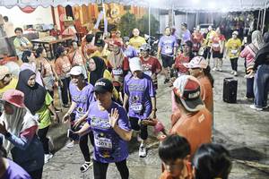 BIB: 
                            <button type="button" onclick="openModal(26305718)" class="btn btn-primary btn-sm float-right btn-popup" data-toggle="modal" data-target=".modal-high-quality">
                        <i class="fas fa-shopping-cart"></i> Add to Cart
                    </button>
                                            <button type="button" onclick="isThisMe(26305718, true)" class="btn btn-success btn-sm float-right btn-popup btn-isme hidden" data-toggle="tooltip" data-placement="bottom" title="นี่คือรูปของคุณใช่ไหม คลิกที่นี่เพื่อเอาเข้าอัลบั้ม">
                        <i class="fas fa-plus"></i> Add to album
                    </button>
                    <button type="button" onclick="isThisMe(26305718, false)" class="btn btn-warning btn-sm float-right btn-popup btn-isnotme hidden">
                        <i class="fas fa-ban"></i> Remove from album
                    </button>