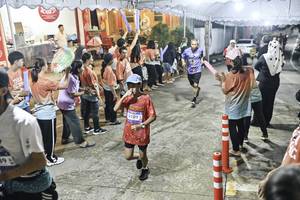 BIB: 
                            <button type="button" onclick="openModal(26304668)" class="btn btn-primary btn-sm float-right btn-popup" data-toggle="modal" data-target=".modal-high-quality">
                        <i class="fas fa-shopping-cart"></i> Add to Cart
                    </button>
                                            <button type="button" onclick="isThisMe(26304668, true)" class="btn btn-success btn-sm float-right btn-popup btn-isme hidden" data-toggle="tooltip" data-placement="bottom" title="นี่คือรูปของคุณใช่ไหม คลิกที่นี่เพื่อเอาเข้าอัลบั้ม">
                        <i class="fas fa-plus"></i> Add to album
                    </button>
                    <button type="button" onclick="isThisMe(26304668, false)" class="btn btn-warning btn-sm float-right btn-popup btn-isnotme hidden">
                        <i class="fas fa-ban"></i> Remove from album
                    </button>