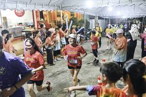 BIB: 
                            <button type="button" onclick="openModal(26304918)" class="btn btn-primary btn-sm float-right btn-popup" data-toggle="modal" data-target=".modal-high-quality">
                        <i class="fas fa-shopping-cart"></i> Add to Cart
                    </button>
                                            <button type="button" onclick="isThisMe(26304918, true)" class="btn btn-success btn-sm float-right btn-popup btn-isme hidden" data-toggle="tooltip" data-placement="bottom" title="นี่คือรูปของคุณใช่ไหม คลิกที่นี่เพื่อเอาเข้าอัลบั้ม">
                        <i class="fas fa-plus"></i> Add to album
                    </button>
                    <button type="button" onclick="isThisMe(26304918, false)" class="btn btn-warning btn-sm float-right btn-popup btn-isnotme hidden">
                        <i class="fas fa-ban"></i> Remove from album
                    </button>