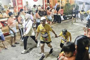 BIB: 
                            <button type="button" onclick="openModal(26305988)" class="btn btn-primary btn-sm float-right btn-popup" data-toggle="modal" data-target=".modal-high-quality">
                        <i class="fas fa-shopping-cart"></i> Add to Cart
                    </button>
                                            <button type="button" onclick="isThisMe(26305988, true)" class="btn btn-success btn-sm float-right btn-popup btn-isme hidden" data-toggle="tooltip" data-placement="bottom" title="นี่คือรูปของคุณใช่ไหม คลิกที่นี่เพื่อเอาเข้าอัลบั้ม">
                        <i class="fas fa-plus"></i> Add to album
                    </button>
                    <button type="button" onclick="isThisMe(26305988, false)" class="btn btn-warning btn-sm float-right btn-popup btn-isnotme hidden">
                        <i class="fas fa-ban"></i> Remove from album
                    </button>