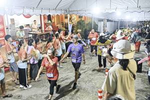 BIB: 
                            <button type="button" onclick="openModal(26305368)" class="btn btn-primary btn-sm float-right btn-popup" data-toggle="modal" data-target=".modal-high-quality">
                        <i class="fas fa-shopping-cart"></i> Add to Cart
                    </button>
                                            <button type="button" onclick="isThisMe(26305368, true)" class="btn btn-success btn-sm float-right btn-popup btn-isme hidden" data-toggle="tooltip" data-placement="bottom" title="นี่คือรูปของคุณใช่ไหม คลิกที่นี่เพื่อเอาเข้าอัลบั้ม">
                        <i class="fas fa-plus"></i> Add to album
                    </button>
                    <button type="button" onclick="isThisMe(26305368, false)" class="btn btn-warning btn-sm float-right btn-popup btn-isnotme hidden">
                        <i class="fas fa-ban"></i> Remove from album
                    </button>