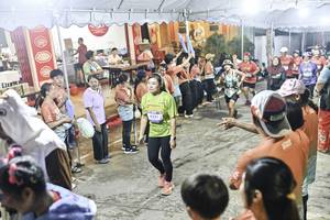 BIB: 
                            <button type="button" onclick="openModal(26305776)" class="btn btn-primary btn-sm float-right btn-popup" data-toggle="modal" data-target=".modal-high-quality">
                        <i class="fas fa-shopping-cart"></i> Add to Cart
                    </button>
                                            <button type="button" onclick="isThisMe(26305776, true)" class="btn btn-success btn-sm float-right btn-popup btn-isme hidden" data-toggle="tooltip" data-placement="bottom" title="นี่คือรูปของคุณใช่ไหม คลิกที่นี่เพื่อเอาเข้าอัลบั้ม">
                        <i class="fas fa-plus"></i> Add to album
                    </button>
                    <button type="button" onclick="isThisMe(26305776, false)" class="btn btn-warning btn-sm float-right btn-popup btn-isnotme hidden">
                        <i class="fas fa-ban"></i> Remove from album
                    </button>