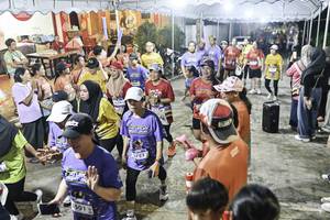 BIB: 
                            <button type="button" onclick="openModal(26305719)" class="btn btn-primary btn-sm float-right btn-popup" data-toggle="modal" data-target=".modal-high-quality">
                        <i class="fas fa-shopping-cart"></i> Add to Cart
                    </button>
                                            <button type="button" onclick="isThisMe(26305719, true)" class="btn btn-success btn-sm float-right btn-popup btn-isme hidden" data-toggle="tooltip" data-placement="bottom" title="นี่คือรูปของคุณใช่ไหม คลิกที่นี่เพื่อเอาเข้าอัลบั้ม">
                        <i class="fas fa-plus"></i> Add to album
                    </button>
                    <button type="button" onclick="isThisMe(26305719, false)" class="btn btn-warning btn-sm float-right btn-popup btn-isnotme hidden">
                        <i class="fas fa-ban"></i> Remove from album
                    </button>