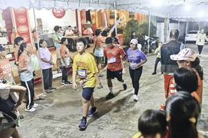 BIB: 
                            <button type="button" onclick="openModal(26305984)" class="btn btn-primary btn-sm float-right btn-popup" data-toggle="modal" data-target=".modal-high-quality">
                        <i class="fas fa-shopping-cart"></i> Add to Cart
                    </button>
                                            <button type="button" onclick="isThisMe(26305984, true)" class="btn btn-success btn-sm float-right btn-popup btn-isme hidden" data-toggle="tooltip" data-placement="bottom" title="นี่คือรูปของคุณใช่ไหม คลิกที่นี่เพื่อเอาเข้าอัลบั้ม">
                        <i class="fas fa-plus"></i> Add to album
                    </button>
                    <button type="button" onclick="isThisMe(26305984, false)" class="btn btn-warning btn-sm float-right btn-popup btn-isnotme hidden">
                        <i class="fas fa-ban"></i> Remove from album
                    </button>