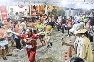 BIB: 
                            <button type="button" onclick="openModal(26305387)" class="btn btn-primary btn-sm float-right btn-popup" data-toggle="modal" data-target=".modal-high-quality">
                        <i class="fas fa-shopping-cart"></i> Add to Cart
                    </button>
                                            <button type="button" onclick="isThisMe(26305387, true)" class="btn btn-success btn-sm float-right btn-popup btn-isme hidden" data-toggle="tooltip" data-placement="bottom" title="นี่คือรูปของคุณใช่ไหม คลิกที่นี่เพื่อเอาเข้าอัลบั้ม">
                        <i class="fas fa-plus"></i> Add to album
                    </button>
                    <button type="button" onclick="isThisMe(26305387, false)" class="btn btn-warning btn-sm float-right btn-popup btn-isnotme hidden">
                        <i class="fas fa-ban"></i> Remove from album
                    </button>