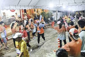 BIB: 
                            <button type="button" onclick="openModal(26305289)" class="btn btn-primary btn-sm float-right btn-popup" data-toggle="modal" data-target=".modal-high-quality">
                        <i class="fas fa-shopping-cart"></i> Add to Cart
                    </button>
                                            <button type="button" onclick="isThisMe(26305289, true)" class="btn btn-success btn-sm float-right btn-popup btn-isme hidden" data-toggle="tooltip" data-placement="bottom" title="นี่คือรูปของคุณใช่ไหม คลิกที่นี่เพื่อเอาเข้าอัลบั้ม">
                        <i class="fas fa-plus"></i> Add to album
                    </button>
                    <button type="button" onclick="isThisMe(26305289, false)" class="btn btn-warning btn-sm float-right btn-popup btn-isnotme hidden">
                        <i class="fas fa-ban"></i> Remove from album
                    </button>