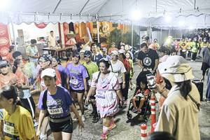 BIB: 
                            <button type="button" onclick="openModal(26305453)" class="btn btn-primary btn-sm float-right btn-popup" data-toggle="modal" data-target=".modal-high-quality">
                        <i class="fas fa-shopping-cart"></i> Add to Cart
                    </button>
                                            <button type="button" onclick="isThisMe(26305453, true)" class="btn btn-success btn-sm float-right btn-popup btn-isme hidden" data-toggle="tooltip" data-placement="bottom" title="นี่คือรูปของคุณใช่ไหม คลิกที่นี่เพื่อเอาเข้าอัลบั้ม">
                        <i class="fas fa-plus"></i> Add to album
                    </button>
                    <button type="button" onclick="isThisMe(26305453, false)" class="btn btn-warning btn-sm float-right btn-popup btn-isnotme hidden">
                        <i class="fas fa-ban"></i> Remove from album
                    </button>