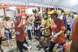 BIB: 
                            <button type="button" onclick="openModal(26305484)" class="btn btn-primary btn-sm float-right btn-popup" data-toggle="modal" data-target=".modal-high-quality">
                        <i class="fas fa-shopping-cart"></i> Add to Cart
                    </button>
                                            <button type="button" onclick="isThisMe(26305484, true)" class="btn btn-success btn-sm float-right btn-popup btn-isme hidden" data-toggle="tooltip" data-placement="bottom" title="นี่คือรูปของคุณใช่ไหม คลิกที่นี่เพื่อเอาเข้าอัลบั้ม">
                        <i class="fas fa-plus"></i> Add to album
                    </button>
                    <button type="button" onclick="isThisMe(26305484, false)" class="btn btn-warning btn-sm float-right btn-popup btn-isnotme hidden">
                        <i class="fas fa-ban"></i> Remove from album
                    </button>