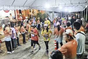 BIB: 
                            <button type="button" onclick="openModal(26305296)" class="btn btn-primary btn-sm float-right btn-popup" data-toggle="modal" data-target=".modal-high-quality">
                        <i class="fas fa-shopping-cart"></i> Add to Cart
                    </button>
                                            <button type="button" onclick="isThisMe(26305296, true)" class="btn btn-success btn-sm float-right btn-popup btn-isme hidden" data-toggle="tooltip" data-placement="bottom" title="นี่คือรูปของคุณใช่ไหม คลิกที่นี่เพื่อเอาเข้าอัลบั้ม">
                        <i class="fas fa-plus"></i> Add to album
                    </button>
                    <button type="button" onclick="isThisMe(26305296, false)" class="btn btn-warning btn-sm float-right btn-popup btn-isnotme hidden">
                        <i class="fas fa-ban"></i> Remove from album
                    </button>