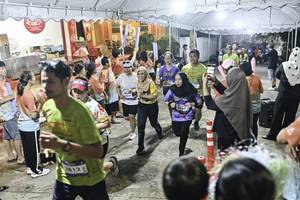 BIB: 
                            <button type="button" onclick="openModal(26305002)" class="btn btn-primary btn-sm float-right btn-popup" data-toggle="modal" data-target=".modal-high-quality">
                        <i class="fas fa-shopping-cart"></i> Add to Cart
                    </button>
                                            <button type="button" onclick="isThisMe(26305002, true)" class="btn btn-success btn-sm float-right btn-popup btn-isme hidden" data-toggle="tooltip" data-placement="bottom" title="นี่คือรูปของคุณใช่ไหม คลิกที่นี่เพื่อเอาเข้าอัลบั้ม">
                        <i class="fas fa-plus"></i> Add to album
                    </button>
                    <button type="button" onclick="isThisMe(26305002, false)" class="btn btn-warning btn-sm float-right btn-popup btn-isnotme hidden">
                        <i class="fas fa-ban"></i> Remove from album
                    </button>