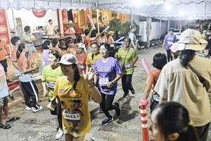 BIB: 
                            <button type="button" onclick="openModal(26305584)" class="btn btn-primary btn-sm float-right btn-popup" data-toggle="modal" data-target=".modal-high-quality">
                        <i class="fas fa-shopping-cart"></i> Add to Cart
                    </button>
                                            <button type="button" onclick="isThisMe(26305584, true)" class="btn btn-success btn-sm float-right btn-popup btn-isme hidden" data-toggle="tooltip" data-placement="bottom" title="นี่คือรูปของคุณใช่ไหม คลิกที่นี่เพื่อเอาเข้าอัลบั้ม">
                        <i class="fas fa-plus"></i> Add to album
                    </button>
                    <button type="button" onclick="isThisMe(26305584, false)" class="btn btn-warning btn-sm float-right btn-popup btn-isnotme hidden">
                        <i class="fas fa-ban"></i> Remove from album
                    </button>