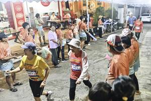 BIB: 
                            <button type="button" onclick="openModal(26305693)" class="btn btn-primary btn-sm float-right btn-popup" data-toggle="modal" data-target=".modal-high-quality">
                        <i class="fas fa-shopping-cart"></i> Add to Cart
                    </button>
                                            <button type="button" onclick="isThisMe(26305693, true)" class="btn btn-success btn-sm float-right btn-popup btn-isme hidden" data-toggle="tooltip" data-placement="bottom" title="นี่คือรูปของคุณใช่ไหม คลิกที่นี่เพื่อเอาเข้าอัลบั้ม">
                        <i class="fas fa-plus"></i> Add to album
                    </button>
                    <button type="button" onclick="isThisMe(26305693, false)" class="btn btn-warning btn-sm float-right btn-popup btn-isnotme hidden">
                        <i class="fas fa-ban"></i> Remove from album
                    </button>