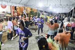 BIB: 
                            <button type="button" onclick="openModal(26305097)" class="btn btn-primary btn-sm float-right btn-popup" data-toggle="modal" data-target=".modal-high-quality">
                        <i class="fas fa-shopping-cart"></i> Add to Cart
                    </button>
                                            <button type="button" onclick="isThisMe(26305097, true)" class="btn btn-success btn-sm float-right btn-popup btn-isme hidden" data-toggle="tooltip" data-placement="bottom" title="นี่คือรูปของคุณใช่ไหม คลิกที่นี่เพื่อเอาเข้าอัลบั้ม">
                        <i class="fas fa-plus"></i> Add to album
                    </button>
                    <button type="button" onclick="isThisMe(26305097, false)" class="btn btn-warning btn-sm float-right btn-popup btn-isnotme hidden">
                        <i class="fas fa-ban"></i> Remove from album
                    </button>