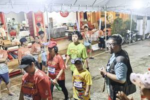 BIB: 
                            <button type="button" onclick="openModal(26306099)" class="btn btn-primary btn-sm float-right btn-popup" data-toggle="modal" data-target=".modal-high-quality">
                        <i class="fas fa-shopping-cart"></i> Add to Cart
                    </button>
                                            <button type="button" onclick="isThisMe(26306099, true)" class="btn btn-success btn-sm float-right btn-popup btn-isme hidden" data-toggle="tooltip" data-placement="bottom" title="นี่คือรูปของคุณใช่ไหม คลิกที่นี่เพื่อเอาเข้าอัลบั้ม">
                        <i class="fas fa-plus"></i> Add to album
                    </button>
                    <button type="button" onclick="isThisMe(26306099, false)" class="btn btn-warning btn-sm float-right btn-popup btn-isnotme hidden">
                        <i class="fas fa-ban"></i> Remove from album
                    </button>