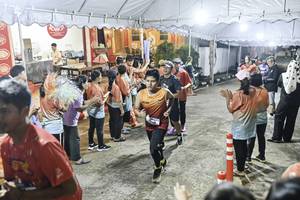 BIB: 
                            <button type="button" onclick="openModal(26304713)" class="btn btn-primary btn-sm float-right btn-popup" data-toggle="modal" data-target=".modal-high-quality">
                        <i class="fas fa-shopping-cart"></i> Add to Cart
                    </button>
                                            <button type="button" onclick="isThisMe(26304713, true)" class="btn btn-success btn-sm float-right btn-popup btn-isme hidden" data-toggle="tooltip" data-placement="bottom" title="นี่คือรูปของคุณใช่ไหม คลิกที่นี่เพื่อเอาเข้าอัลบั้ม">
                        <i class="fas fa-plus"></i> Add to album
                    </button>
                    <button type="button" onclick="isThisMe(26304713, false)" class="btn btn-warning btn-sm float-right btn-popup btn-isnotme hidden">
                        <i class="fas fa-ban"></i> Remove from album
                    </button>