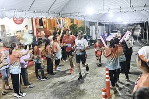 BIB: 
                            <button type="button" onclick="openModal(26304661)" class="btn btn-primary btn-sm float-right btn-popup" data-toggle="modal" data-target=".modal-high-quality">
                        <i class="fas fa-shopping-cart"></i> Add to Cart
                    </button>
                                            <button type="button" onclick="isThisMe(26304661, true)" class="btn btn-success btn-sm float-right btn-popup btn-isme hidden" data-toggle="tooltip" data-placement="bottom" title="นี่คือรูปของคุณใช่ไหม คลิกที่นี่เพื่อเอาเข้าอัลบั้ม">
                        <i class="fas fa-plus"></i> Add to album
                    </button>
                    <button type="button" onclick="isThisMe(26304661, false)" class="btn btn-warning btn-sm float-right btn-popup btn-isnotme hidden">
                        <i class="fas fa-ban"></i> Remove from album
                    </button>