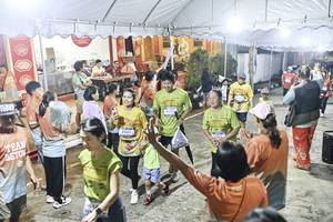 BIB: 
                            <button type="button" onclick="openModal(26305943)" class="btn btn-primary btn-sm float-right btn-popup" data-toggle="modal" data-target=".modal-high-quality">
                        <i class="fas fa-shopping-cart"></i> Add to Cart
                    </button>
                                            <button type="button" onclick="isThisMe(26305943, true)" class="btn btn-success btn-sm float-right btn-popup btn-isme hidden" data-toggle="tooltip" data-placement="bottom" title="นี่คือรูปของคุณใช่ไหม คลิกที่นี่เพื่อเอาเข้าอัลบั้ม">
                        <i class="fas fa-plus"></i> Add to album
                    </button>
                    <button type="button" onclick="isThisMe(26305943, false)" class="btn btn-warning btn-sm float-right btn-popup btn-isnotme hidden">
                        <i class="fas fa-ban"></i> Remove from album
                    </button>