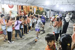 BIB: 
                            <button type="button" onclick="openModal(26304795)" class="btn btn-primary btn-sm float-right btn-popup" data-toggle="modal" data-target=".modal-high-quality">
                        <i class="fas fa-shopping-cart"></i> Add to Cart
                    </button>
                                            <button type="button" onclick="isThisMe(26304795, true)" class="btn btn-success btn-sm float-right btn-popup btn-isme hidden" data-toggle="tooltip" data-placement="bottom" title="นี่คือรูปของคุณใช่ไหม คลิกที่นี่เพื่อเอาเข้าอัลบั้ม">
                        <i class="fas fa-plus"></i> Add to album
                    </button>
                    <button type="button" onclick="isThisMe(26304795, false)" class="btn btn-warning btn-sm float-right btn-popup btn-isnotme hidden">
                        <i class="fas fa-ban"></i> Remove from album
                    </button>