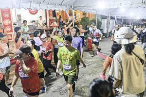 BIB: 
                            <button type="button" onclick="openModal(26305551)" class="btn btn-primary btn-sm float-right btn-popup" data-toggle="modal" data-target=".modal-high-quality">
                        <i class="fas fa-shopping-cart"></i> Add to Cart
                    </button>
                                            <button type="button" onclick="isThisMe(26305551, true)" class="btn btn-success btn-sm float-right btn-popup btn-isme hidden" data-toggle="tooltip" data-placement="bottom" title="นี่คือรูปของคุณใช่ไหม คลิกที่นี่เพื่อเอาเข้าอัลบั้ม">
                        <i class="fas fa-plus"></i> Add to album
                    </button>
                    <button type="button" onclick="isThisMe(26305551, false)" class="btn btn-warning btn-sm float-right btn-popup btn-isnotme hidden">
                        <i class="fas fa-ban"></i> Remove from album
                    </button>