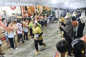 BIB: 
                            <button type="button" onclick="openModal(26304954)" class="btn btn-primary btn-sm float-right btn-popup" data-toggle="modal" data-target=".modal-high-quality">
                        <i class="fas fa-shopping-cart"></i> Add to Cart
                    </button>
                                            <button type="button" onclick="isThisMe(26304954, true)" class="btn btn-success btn-sm float-right btn-popup btn-isme hidden" data-toggle="tooltip" data-placement="bottom" title="นี่คือรูปของคุณใช่ไหม คลิกที่นี่เพื่อเอาเข้าอัลบั้ม">
                        <i class="fas fa-plus"></i> Add to album
                    </button>
                    <button type="button" onclick="isThisMe(26304954, false)" class="btn btn-warning btn-sm float-right btn-popup btn-isnotme hidden">
                        <i class="fas fa-ban"></i> Remove from album
                    </button>