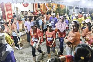 BIB: 
                            <button type="button" onclick="openModal(26305649)" class="btn btn-primary btn-sm float-right btn-popup" data-toggle="modal" data-target=".modal-high-quality">
                        <i class="fas fa-shopping-cart"></i> Add to Cart
                    </button>
                                            <button type="button" onclick="isThisMe(26305649, true)" class="btn btn-success btn-sm float-right btn-popup btn-isme hidden" data-toggle="tooltip" data-placement="bottom" title="นี่คือรูปของคุณใช่ไหม คลิกที่นี่เพื่อเอาเข้าอัลบั้ม">
                        <i class="fas fa-plus"></i> Add to album
                    </button>
                    <button type="button" onclick="isThisMe(26305649, false)" class="btn btn-warning btn-sm float-right btn-popup btn-isnotme hidden">
                        <i class="fas fa-ban"></i> Remove from album
                    </button>