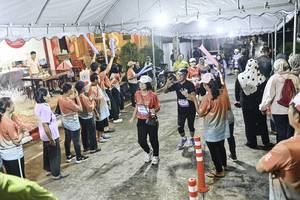 BIB: 
                            <button type="button" onclick="openModal(26305172)" class="btn btn-primary btn-sm float-right btn-popup" data-toggle="modal" data-target=".modal-high-quality">
                        <i class="fas fa-shopping-cart"></i> Add to Cart
                    </button>
                                            <button type="button" onclick="isThisMe(26305172, true)" class="btn btn-success btn-sm float-right btn-popup btn-isme hidden" data-toggle="tooltip" data-placement="bottom" title="นี่คือรูปของคุณใช่ไหม คลิกที่นี่เพื่อเอาเข้าอัลบั้ม">
                        <i class="fas fa-plus"></i> Add to album
                    </button>
                    <button type="button" onclick="isThisMe(26305172, false)" class="btn btn-warning btn-sm float-right btn-popup btn-isnotme hidden">
                        <i class="fas fa-ban"></i> Remove from album
                    </button>