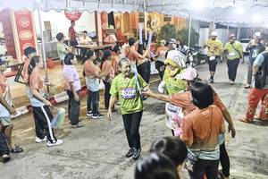 BIB: 
                            <button type="button" onclick="openModal(26305794)" class="btn btn-primary btn-sm float-right btn-popup" data-toggle="modal" data-target=".modal-high-quality">
                        <i class="fas fa-shopping-cart"></i> Add to Cart
                    </button>
                                            <button type="button" onclick="isThisMe(26305794, true)" class="btn btn-success btn-sm float-right btn-popup btn-isme hidden" data-toggle="tooltip" data-placement="bottom" title="นี่คือรูปของคุณใช่ไหม คลิกที่นี่เพื่อเอาเข้าอัลบั้ม">
                        <i class="fas fa-plus"></i> Add to album
                    </button>
                    <button type="button" onclick="isThisMe(26305794, false)" class="btn btn-warning btn-sm float-right btn-popup btn-isnotme hidden">
                        <i class="fas fa-ban"></i> Remove from album
                    </button>