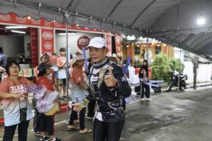 BIB: 
                            <button type="button" onclick="openModal(26303952)" class="btn btn-primary btn-sm float-right btn-popup" data-toggle="modal" data-target=".modal-high-quality">
                        <i class="fas fa-shopping-cart"></i> Add to Cart
                    </button>
                                            <button type="button" onclick="isThisMe(26303952, true)" class="btn btn-success btn-sm float-right btn-popup btn-isme hidden" data-toggle="tooltip" data-placement="bottom" title="นี่คือรูปของคุณใช่ไหม คลิกที่นี่เพื่อเอาเข้าอัลบั้ม">
                        <i class="fas fa-plus"></i> Add to album
                    </button>
                    <button type="button" onclick="isThisMe(26303952, false)" class="btn btn-warning btn-sm float-right btn-popup btn-isnotme hidden">
                        <i class="fas fa-ban"></i> Remove from album
                    </button>