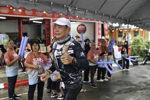 BIB: 
                            <button type="button" onclick="openModal(26303955)" class="btn btn-primary btn-sm float-right btn-popup" data-toggle="modal" data-target=".modal-high-quality">
                        <i class="fas fa-shopping-cart"></i> Add to Cart
                    </button>
                                            <button type="button" onclick="isThisMe(26303955, true)" class="btn btn-success btn-sm float-right btn-popup btn-isme hidden" data-toggle="tooltip" data-placement="bottom" title="นี่คือรูปของคุณใช่ไหม คลิกที่นี่เพื่อเอาเข้าอัลบั้ม">
                        <i class="fas fa-plus"></i> Add to album
                    </button>
                    <button type="button" onclick="isThisMe(26303955, false)" class="btn btn-warning btn-sm float-right btn-popup btn-isnotme hidden">
                        <i class="fas fa-ban"></i> Remove from album
                    </button>