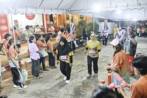 BIB: 
                            <button type="button" onclick="openModal(26305821)" class="btn btn-primary btn-sm float-right btn-popup" data-toggle="modal" data-target=".modal-high-quality">
                        <i class="fas fa-shopping-cart"></i> Add to Cart
                    </button>
                                            <button type="button" onclick="isThisMe(26305821, true)" class="btn btn-success btn-sm float-right btn-popup btn-isme hidden" data-toggle="tooltip" data-placement="bottom" title="นี่คือรูปของคุณใช่ไหม คลิกที่นี่เพื่อเอาเข้าอัลบั้ม">
                        <i class="fas fa-plus"></i> Add to album
                    </button>
                    <button type="button" onclick="isThisMe(26305821, false)" class="btn btn-warning btn-sm float-right btn-popup btn-isnotme hidden">
                        <i class="fas fa-ban"></i> Remove from album
                    </button>