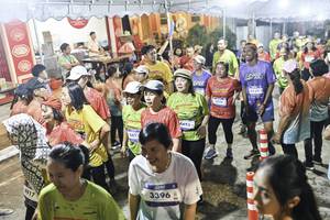 BIB: 
                            <button type="button" onclick="openModal(26305312)" class="btn btn-primary btn-sm float-right btn-popup" data-toggle="modal" data-target=".modal-high-quality">
                        <i class="fas fa-shopping-cart"></i> Add to Cart
                    </button>
                                            <button type="button" onclick="isThisMe(26305312, true)" class="btn btn-success btn-sm float-right btn-popup btn-isme hidden" data-toggle="tooltip" data-placement="bottom" title="นี่คือรูปของคุณใช่ไหม คลิกที่นี่เพื่อเอาเข้าอัลบั้ม">
                        <i class="fas fa-plus"></i> Add to album
                    </button>
                    <button type="button" onclick="isThisMe(26305312, false)" class="btn btn-warning btn-sm float-right btn-popup btn-isnotme hidden">
                        <i class="fas fa-ban"></i> Remove from album
                    </button>