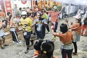 BIB: 
                            <button type="button" onclick="openModal(26305801)" class="btn btn-primary btn-sm float-right btn-popup" data-toggle="modal" data-target=".modal-high-quality">
                        <i class="fas fa-shopping-cart"></i> Add to Cart
                    </button>
                                            <button type="button" onclick="isThisMe(26305801, true)" class="btn btn-success btn-sm float-right btn-popup btn-isme hidden" data-toggle="tooltip" data-placement="bottom" title="นี่คือรูปของคุณใช่ไหม คลิกที่นี่เพื่อเอาเข้าอัลบั้ม">
                        <i class="fas fa-plus"></i> Add to album
                    </button>
                    <button type="button" onclick="isThisMe(26305801, false)" class="btn btn-warning btn-sm float-right btn-popup btn-isnotme hidden">
                        <i class="fas fa-ban"></i> Remove from album
                    </button>