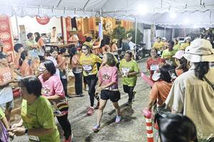 BIB: 
                            <button type="button" onclick="openModal(26305573)" class="btn btn-primary btn-sm float-right btn-popup" data-toggle="modal" data-target=".modal-high-quality">
                        <i class="fas fa-shopping-cart"></i> Add to Cart
                    </button>
                                            <button type="button" onclick="isThisMe(26305573, true)" class="btn btn-success btn-sm float-right btn-popup btn-isme hidden" data-toggle="tooltip" data-placement="bottom" title="นี่คือรูปของคุณใช่ไหม คลิกที่นี่เพื่อเอาเข้าอัลบั้ม">
                        <i class="fas fa-plus"></i> Add to album
                    </button>
                    <button type="button" onclick="isThisMe(26305573, false)" class="btn btn-warning btn-sm float-right btn-popup btn-isnotme hidden">
                        <i class="fas fa-ban"></i> Remove from album
                    </button>