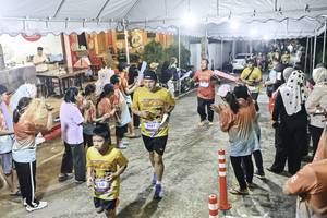 BIB: 
                            <button type="button" onclick="openModal(26305200)" class="btn btn-primary btn-sm float-right btn-popup" data-toggle="modal" data-target=".modal-high-quality">
                        <i class="fas fa-shopping-cart"></i> Add to Cart
                    </button>
                                            <button type="button" onclick="isThisMe(26305200, true)" class="btn btn-success btn-sm float-right btn-popup btn-isme hidden" data-toggle="tooltip" data-placement="bottom" title="นี่คือรูปของคุณใช่ไหม คลิกที่นี่เพื่อเอาเข้าอัลบั้ม">
                        <i class="fas fa-plus"></i> Add to album
                    </button>
                    <button type="button" onclick="isThisMe(26305200, false)" class="btn btn-warning btn-sm float-right btn-popup btn-isnotme hidden">
                        <i class="fas fa-ban"></i> Remove from album
                    </button>