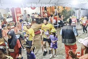 BIB: 
                            <button type="button" onclick="openModal(26306046)" class="btn btn-primary btn-sm float-right btn-popup" data-toggle="modal" data-target=".modal-high-quality">
                        <i class="fas fa-shopping-cart"></i> Add to Cart
                    </button>
                                            <button type="button" onclick="isThisMe(26306046, true)" class="btn btn-success btn-sm float-right btn-popup btn-isme hidden" data-toggle="tooltip" data-placement="bottom" title="นี่คือรูปของคุณใช่ไหม คลิกที่นี่เพื่อเอาเข้าอัลบั้ม">
                        <i class="fas fa-plus"></i> Add to album
                    </button>
                    <button type="button" onclick="isThisMe(26306046, false)" class="btn btn-warning btn-sm float-right btn-popup btn-isnotme hidden">
                        <i class="fas fa-ban"></i> Remove from album
                    </button>