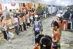 BIB: 
                            <button type="button" onclick="openModal(26305803)" class="btn btn-primary btn-sm float-right btn-popup" data-toggle="modal" data-target=".modal-high-quality">
                        <i class="fas fa-shopping-cart"></i> Add to Cart
                    </button>
                                            <button type="button" onclick="isThisMe(26305803, true)" class="btn btn-success btn-sm float-right btn-popup btn-isme hidden" data-toggle="tooltip" data-placement="bottom" title="นี่คือรูปของคุณใช่ไหม คลิกที่นี่เพื่อเอาเข้าอัลบั้ม">
                        <i class="fas fa-plus"></i> Add to album
                    </button>
                    <button type="button" onclick="isThisMe(26305803, false)" class="btn btn-warning btn-sm float-right btn-popup btn-isnotme hidden">
                        <i class="fas fa-ban"></i> Remove from album
                    </button>