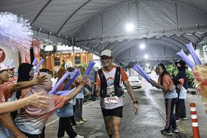 BIB: 
                            <button type="button" onclick="openModal(26304081)" class="btn btn-primary btn-sm float-right btn-popup" data-toggle="modal" data-target=".modal-high-quality">
                        <i class="fas fa-shopping-cart"></i> Add to Cart
                    </button>
                                            <button type="button" onclick="isThisMe(26304081, true)" class="btn btn-success btn-sm float-right btn-popup btn-isme hidden" data-toggle="tooltip" data-placement="bottom" title="นี่คือรูปของคุณใช่ไหม คลิกที่นี่เพื่อเอาเข้าอัลบั้ม">
                        <i class="fas fa-plus"></i> Add to album
                    </button>
                    <button type="button" onclick="isThisMe(26304081, false)" class="btn btn-warning btn-sm float-right btn-popup btn-isnotme hidden">
                        <i class="fas fa-ban"></i> Remove from album
                    </button>