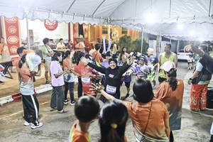 BIB: 
                            <button type="button" onclick="openModal(26305914)" class="btn btn-primary btn-sm float-right btn-popup" data-toggle="modal" data-target=".modal-high-quality">
                        <i class="fas fa-shopping-cart"></i> Add to Cart
                    </button>
                                            <button type="button" onclick="isThisMe(26305914, true)" class="btn btn-success btn-sm float-right btn-popup btn-isme hidden" data-toggle="tooltip" data-placement="bottom" title="นี่คือรูปของคุณใช่ไหม คลิกที่นี่เพื่อเอาเข้าอัลบั้ม">
                        <i class="fas fa-plus"></i> Add to album
                    </button>
                    <button type="button" onclick="isThisMe(26305914, false)" class="btn btn-warning btn-sm float-right btn-popup btn-isnotme hidden">
                        <i class="fas fa-ban"></i> Remove from album
                    </button>