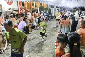 BIB: 
                            <button type="button" onclick="openModal(26304879)" class="btn btn-primary btn-sm float-right btn-popup" data-toggle="modal" data-target=".modal-high-quality">
                        <i class="fas fa-shopping-cart"></i> Add to Cart
                    </button>
                                            <button type="button" onclick="isThisMe(26304879, true)" class="btn btn-success btn-sm float-right btn-popup btn-isme hidden" data-toggle="tooltip" data-placement="bottom" title="นี่คือรูปของคุณใช่ไหม คลิกที่นี่เพื่อเอาเข้าอัลบั้ม">
                        <i class="fas fa-plus"></i> Add to album
                    </button>
                    <button type="button" onclick="isThisMe(26304879, false)" class="btn btn-warning btn-sm float-right btn-popup btn-isnotme hidden">
                        <i class="fas fa-ban"></i> Remove from album
                    </button>