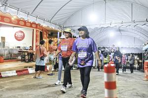 BIB: 
                            <button type="button" onclick="openModal(26306146)" class="btn btn-primary btn-sm float-right btn-popup" data-toggle="modal" data-target=".modal-high-quality">
                        <i class="fas fa-shopping-cart"></i> Add to Cart
                    </button>
                                            <button type="button" onclick="isThisMe(26306146, true)" class="btn btn-success btn-sm float-right btn-popup btn-isme hidden" data-toggle="tooltip" data-placement="bottom" title="นี่คือรูปของคุณใช่ไหม คลิกที่นี่เพื่อเอาเข้าอัลบั้ม">
                        <i class="fas fa-plus"></i> Add to album
                    </button>
                    <button type="button" onclick="isThisMe(26306146, false)" class="btn btn-warning btn-sm float-right btn-popup btn-isnotme hidden">
                        <i class="fas fa-ban"></i> Remove from album
                    </button>