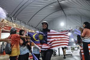 BIB: 
                            <button type="button" onclick="openModal(26304182)" class="btn btn-primary btn-sm float-right btn-popup" data-toggle="modal" data-target=".modal-high-quality">
                        <i class="fas fa-shopping-cart"></i> Add to Cart
                    </button>
                                            <button type="button" onclick="isThisMe(26304182, true)" class="btn btn-success btn-sm float-right btn-popup btn-isme hidden" data-toggle="tooltip" data-placement="bottom" title="นี่คือรูปของคุณใช่ไหม คลิกที่นี่เพื่อเอาเข้าอัลบั้ม">
                        <i class="fas fa-plus"></i> Add to album
                    </button>
                    <button type="button" onclick="isThisMe(26304182, false)" class="btn btn-warning btn-sm float-right btn-popup btn-isnotme hidden">
                        <i class="fas fa-ban"></i> Remove from album
                    </button>