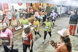 BIB: 
                            <button type="button" onclick="openModal(26306054)" class="btn btn-primary btn-sm float-right btn-popup" data-toggle="modal" data-target=".modal-high-quality">
                        <i class="fas fa-shopping-cart"></i> Add to Cart
                    </button>
                                            <button type="button" onclick="isThisMe(26306054, true)" class="btn btn-success btn-sm float-right btn-popup btn-isme hidden" data-toggle="tooltip" data-placement="bottom" title="นี่คือรูปของคุณใช่ไหม คลิกที่นี่เพื่อเอาเข้าอัลบั้ม">
                        <i class="fas fa-plus"></i> Add to album
                    </button>
                    <button type="button" onclick="isThisMe(26306054, false)" class="btn btn-warning btn-sm float-right btn-popup btn-isnotme hidden">
                        <i class="fas fa-ban"></i> Remove from album
                    </button>