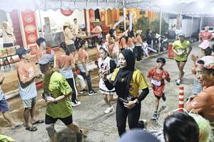 BIB: 
                            <button type="button" onclick="openModal(26305248)" class="btn btn-primary btn-sm float-right btn-popup" data-toggle="modal" data-target=".modal-high-quality">
                        <i class="fas fa-shopping-cart"></i> Add to Cart
                    </button>
                                            <button type="button" onclick="isThisMe(26305248, true)" class="btn btn-success btn-sm float-right btn-popup btn-isme hidden" data-toggle="tooltip" data-placement="bottom" title="นี่คือรูปของคุณใช่ไหม คลิกที่นี่เพื่อเอาเข้าอัลบั้ม">
                        <i class="fas fa-plus"></i> Add to album
                    </button>
                    <button type="button" onclick="isThisMe(26305248, false)" class="btn btn-warning btn-sm float-right btn-popup btn-isnotme hidden">
                        <i class="fas fa-ban"></i> Remove from album
                    </button>