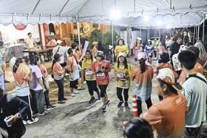 BIB: 
                            <button type="button" onclick="openModal(26305295)" class="btn btn-primary btn-sm float-right btn-popup" data-toggle="modal" data-target=".modal-high-quality">
                        <i class="fas fa-shopping-cart"></i> Add to Cart
                    </button>
                                            <button type="button" onclick="isThisMe(26305295, true)" class="btn btn-success btn-sm float-right btn-popup btn-isme hidden" data-toggle="tooltip" data-placement="bottom" title="นี่คือรูปของคุณใช่ไหม คลิกที่นี่เพื่อเอาเข้าอัลบั้ม">
                        <i class="fas fa-plus"></i> Add to album
                    </button>
                    <button type="button" onclick="isThisMe(26305295, false)" class="btn btn-warning btn-sm float-right btn-popup btn-isnotme hidden">
                        <i class="fas fa-ban"></i> Remove from album
                    </button>