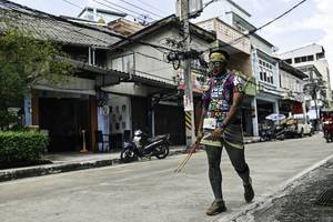 BIB: 
                            <button type="button" onclick="openModal(26322269)" class="btn btn-primary btn-sm float-right btn-popup" data-toggle="modal" data-target=".modal-high-quality">
                        <i class="fas fa-shopping-cart"></i> Add to Cart
                    </button>
                                            <button type="button" onclick="isThisMe(26322269, true)" class="btn btn-success btn-sm float-right btn-popup btn-isme hidden" data-toggle="tooltip" data-placement="bottom" title="นี่คือรูปของคุณใช่ไหม คลิกที่นี่เพื่อเอาเข้าอัลบั้ม">
                        <i class="fas fa-plus"></i> Add to album
                    </button>
                    <button type="button" onclick="isThisMe(26322269, false)" class="btn btn-warning btn-sm float-right btn-popup btn-isnotme hidden">
                        <i class="fas fa-ban"></i> Remove from album
                    </button>