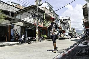 BIB: 
                            <button type="button" onclick="openModal(26318551)" class="btn btn-primary btn-sm float-right btn-popup" data-toggle="modal" data-target=".modal-high-quality">
                        <i class="fas fa-shopping-cart"></i> Add to Cart
                    </button>
                                            <button type="button" onclick="isThisMe(26318551, true)" class="btn btn-success btn-sm float-right btn-popup btn-isme hidden" data-toggle="tooltip" data-placement="bottom" title="นี่คือรูปของคุณใช่ไหม คลิกที่นี่เพื่อเอาเข้าอัลบั้ม">
                        <i class="fas fa-plus"></i> Add to album
                    </button>
                    <button type="button" onclick="isThisMe(26318551, false)" class="btn btn-warning btn-sm float-right btn-popup btn-isnotme hidden">
                        <i class="fas fa-ban"></i> Remove from album
                    </button>