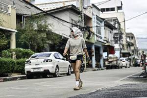 BIB: 
                            <button type="button" onclick="openModal(26317840)" class="btn btn-primary btn-sm float-right btn-popup" data-toggle="modal" data-target=".modal-high-quality">
                        <i class="fas fa-shopping-cart"></i> Add to Cart
                    </button>
                                            <button type="button" onclick="isThisMe(26317840, true)" class="btn btn-success btn-sm float-right btn-popup btn-isme hidden" data-toggle="tooltip" data-placement="bottom" title="นี่คือรูปของคุณใช่ไหม คลิกที่นี่เพื่อเอาเข้าอัลบั้ม">
                        <i class="fas fa-plus"></i> Add to album
                    </button>
                    <button type="button" onclick="isThisMe(26317840, false)" class="btn btn-warning btn-sm float-right btn-popup btn-isnotme hidden">
                        <i class="fas fa-ban"></i> Remove from album
                    </button>